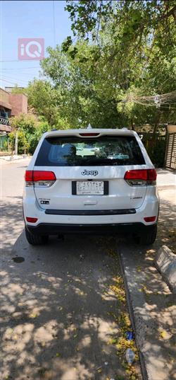 جیپ گراند شیرۆکی